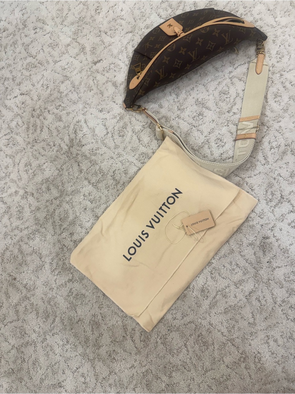 Louis Vuitton High Rise Monogram - Picture 14 of 15